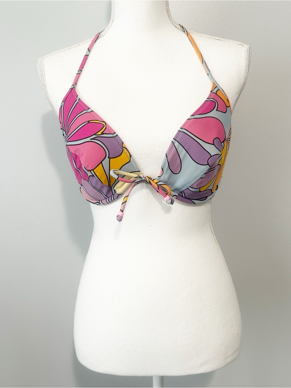 Victoria’s Secrey Vibrant Multicolor Floral Bikini Top 36D bra underwire vintage
